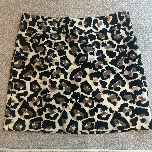Loft Cheetah Mini Skirt 8P - Picture 1 of 8